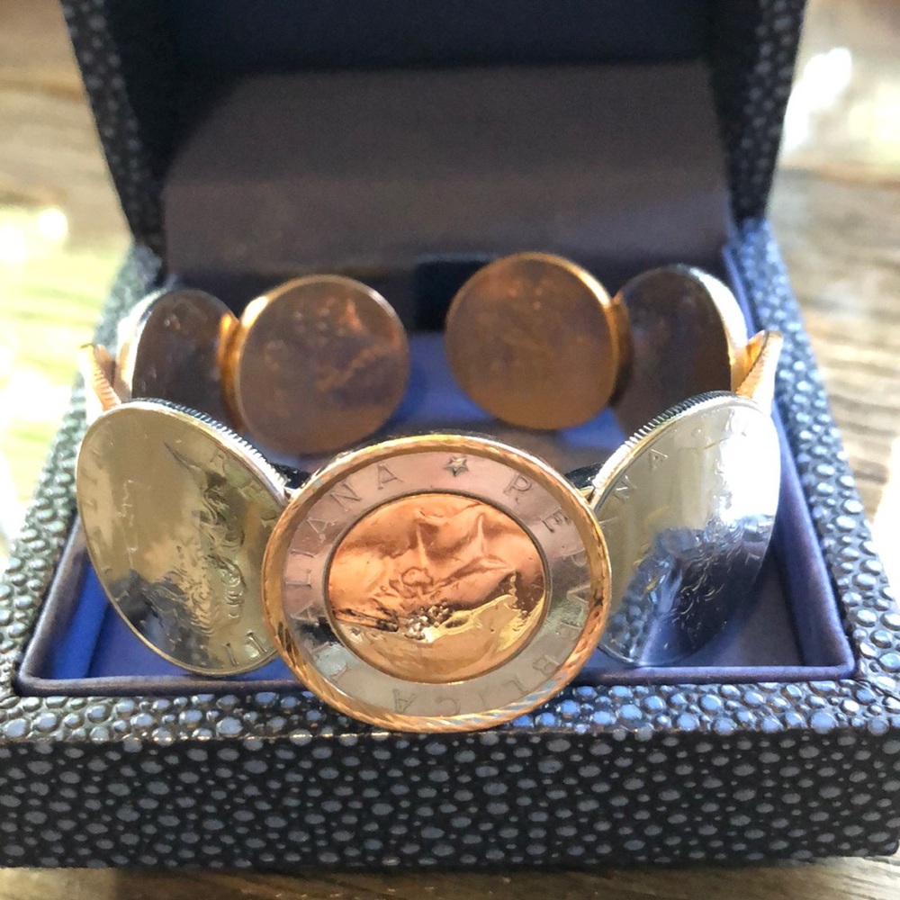 ONE OF A KIND❤️ 14kt Italian Milnor cuff
